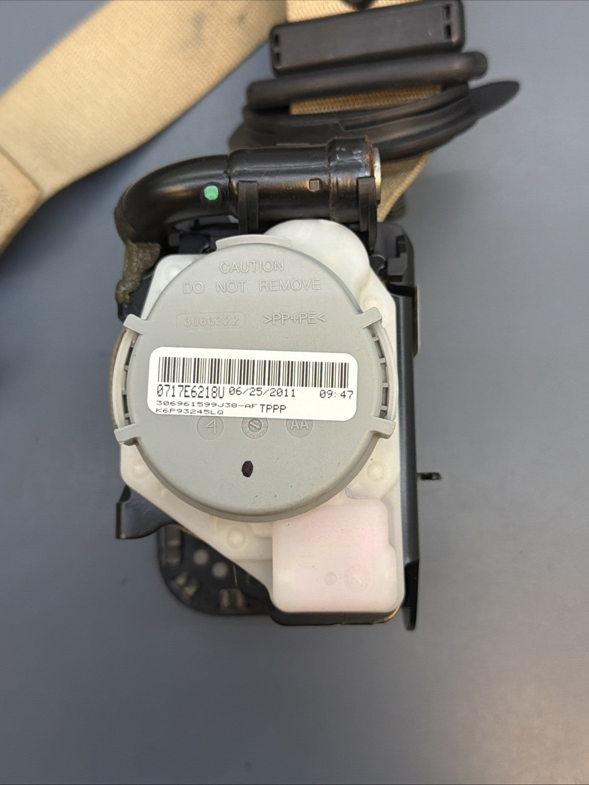 2011 - 2017 BMW X3 F25 Front Right Passenger Seat Belt w/ Retractor Seatbelt OEM
