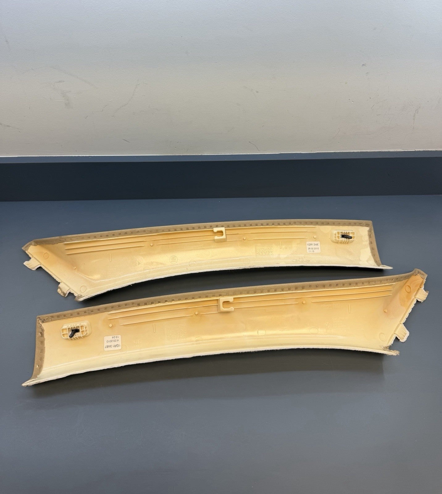 Interior Trim Cover BMW E90 E91 LCI Column A Pillars Beige 7058331/32