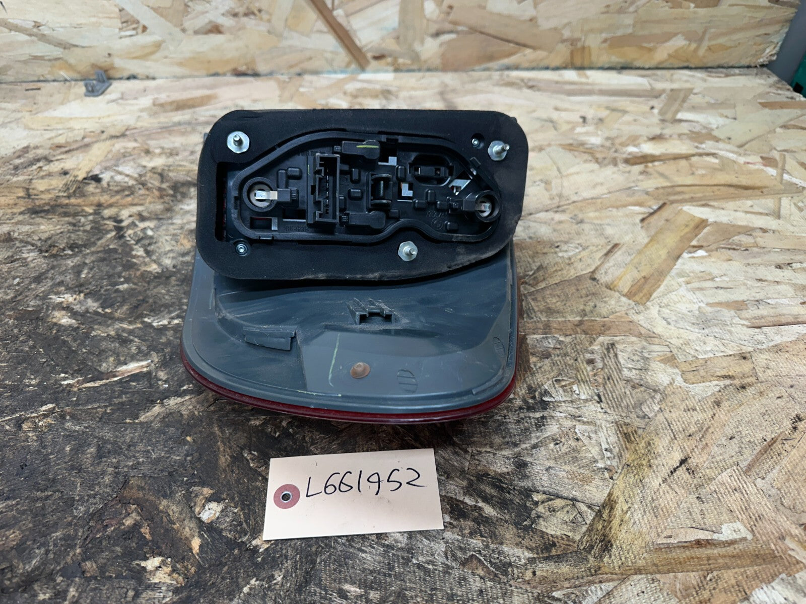 BMW 2011-2014 E70 LCI REAR RIGHT+LEFT SIDE OUTER TAIL LIGHT SET OEM 7227792+1