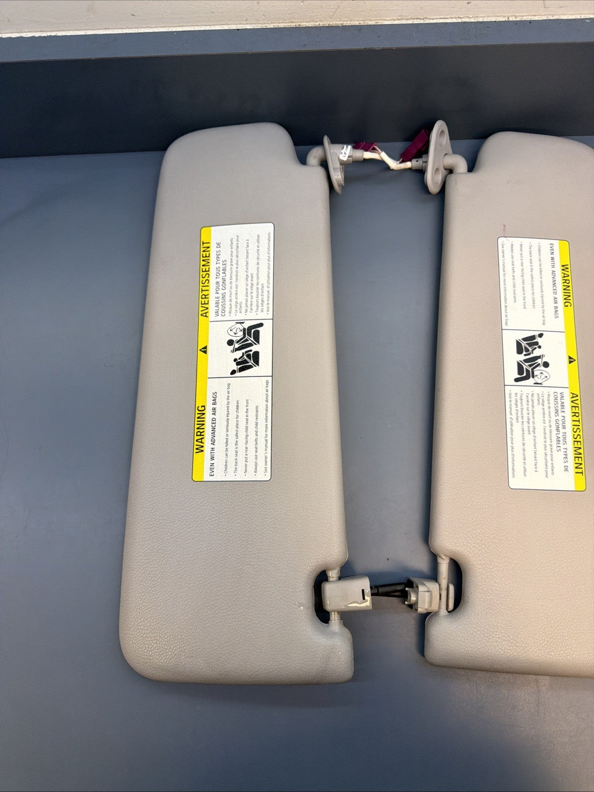 BMW E90 E91 E92 E93 Sun Visor Set OEM – Driver & Passenger Gray 6957369 6957370