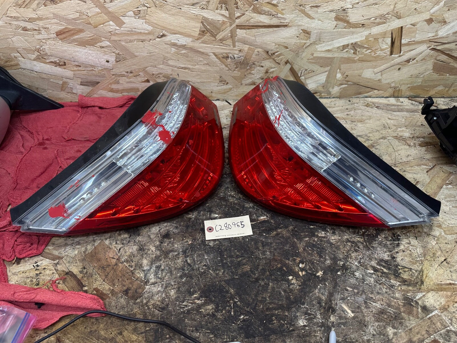 BMW 2008/2010 E60 LCI REAR TAIL LIGHT SET OEM BMW 7180516 AND 7180515