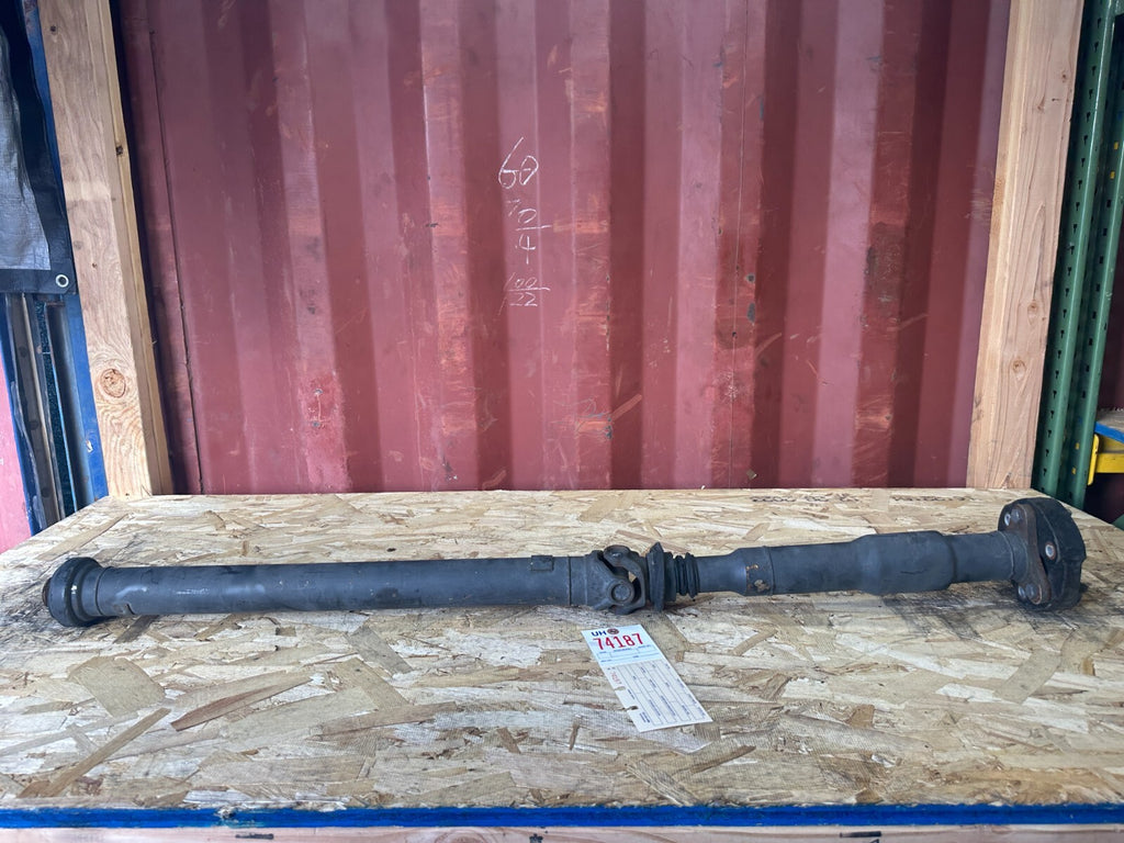 OEM BMW REAR DRIVESHAFT FITS AUTOMATIC 05-12 E90 E91 335xi 7565349