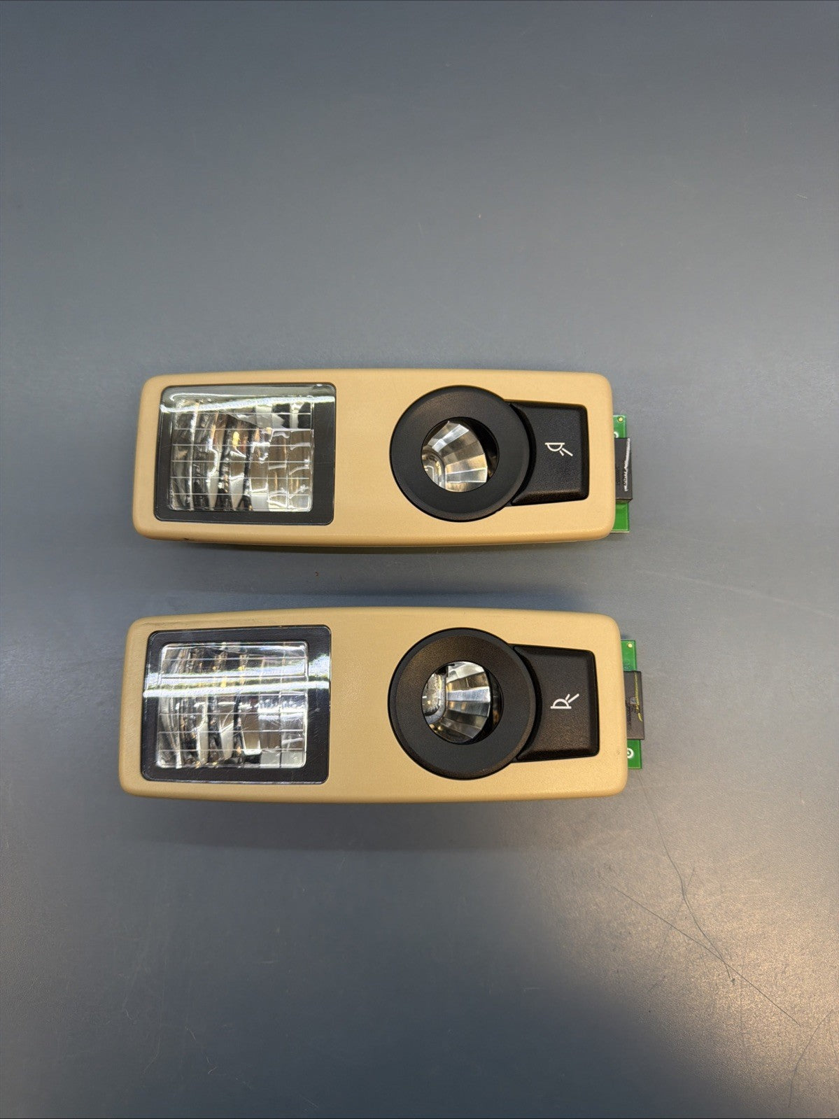 2011-2013 BMW X5 E70 Rear Left/Right Overhead Dome Light Pair 6972976 6972975