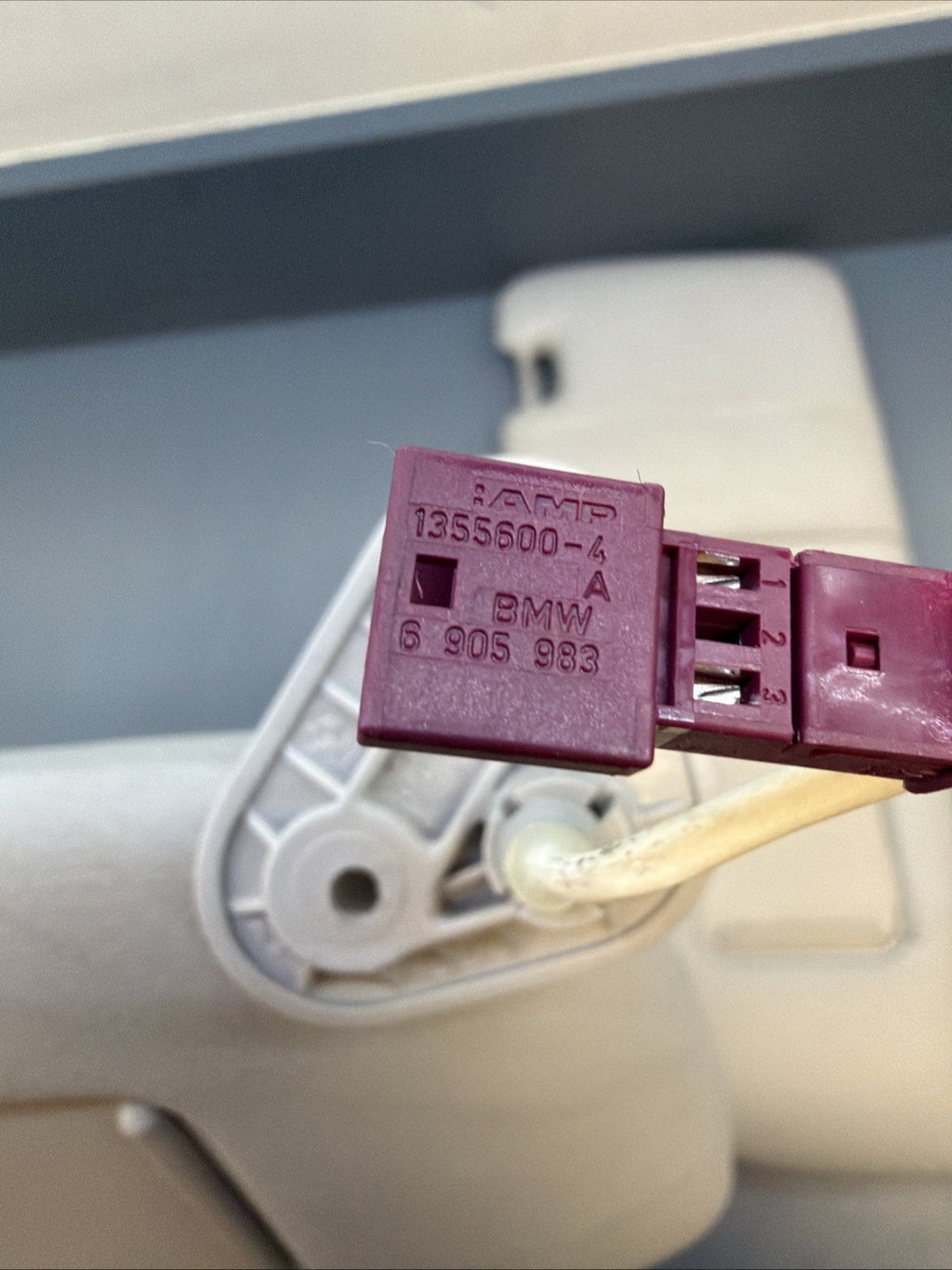 01-06 OEM BMW E46 M3 325Ci 330Ci Coupe Driver Passenger Sun Visor SET 6905983