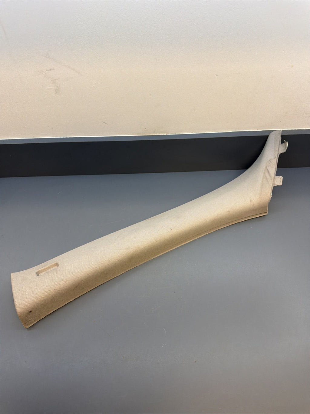 07-1 BMW 335xi 328xi E90 E91 Sedan Front Left A Pillar Cover Trim Gray 7058331