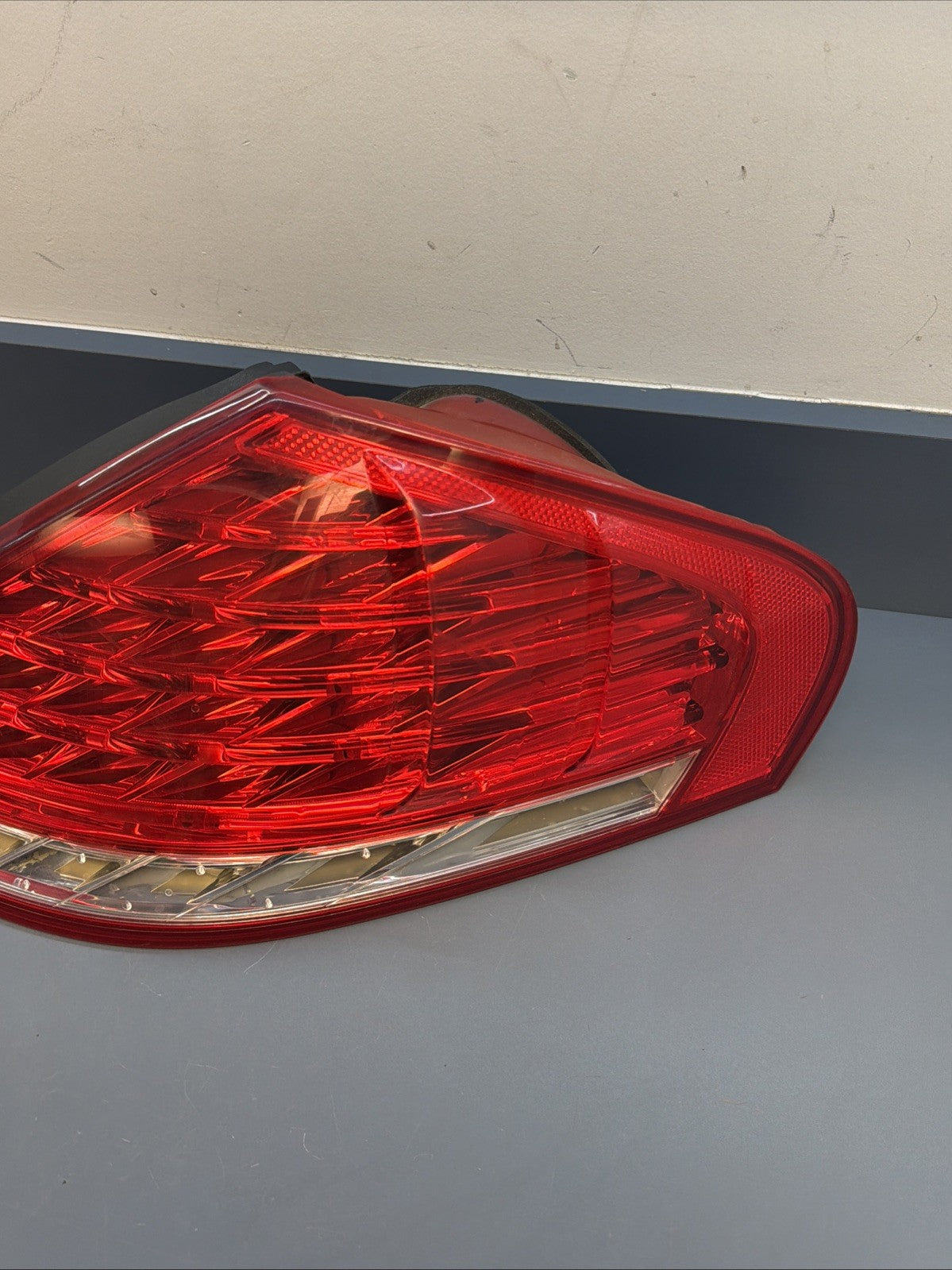 06-10 BMW E63 E64 650i M6 Rear Right Tail Light Lamp Assembly OEM 7177070