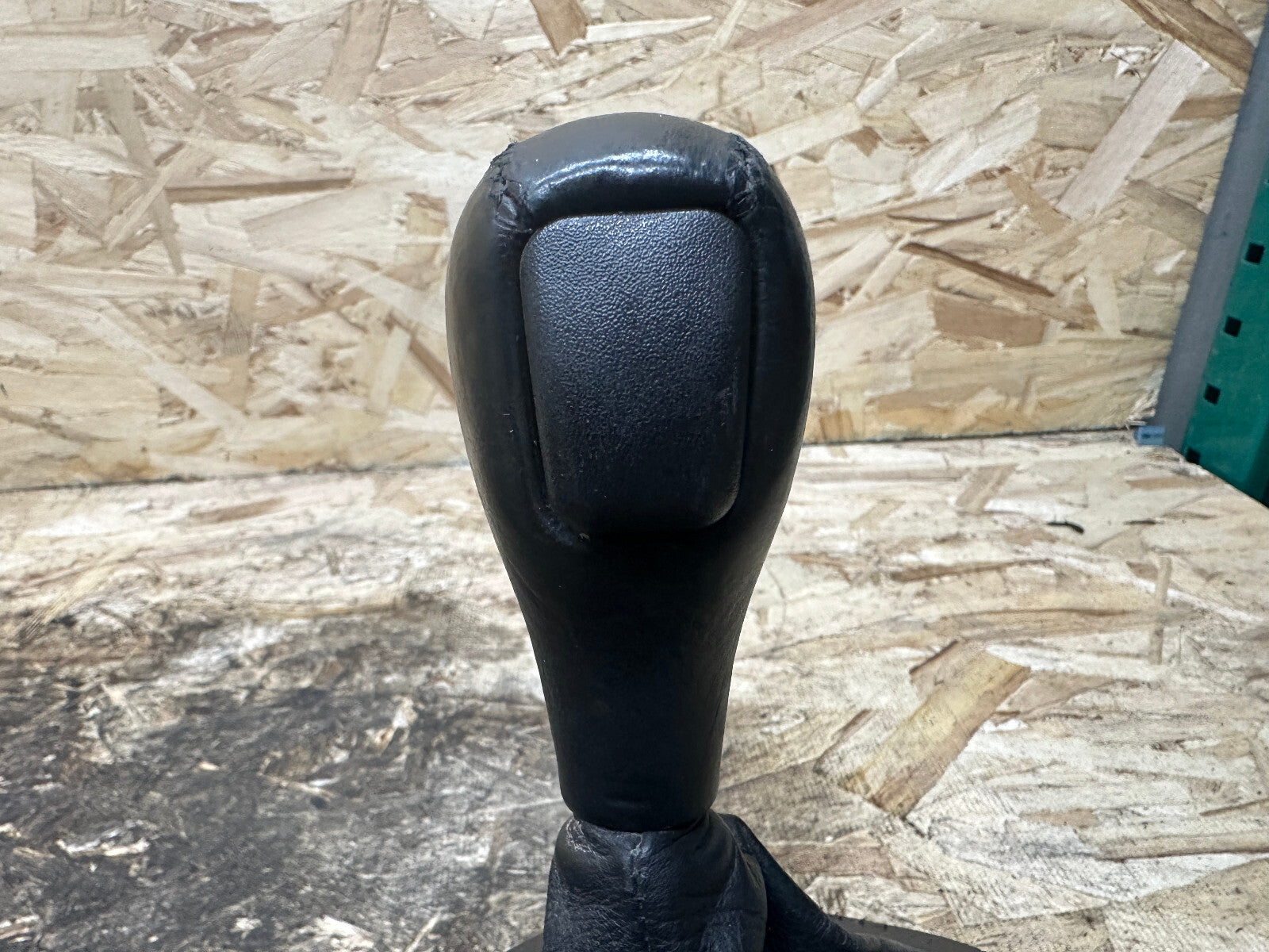 BMW 98-06 E46 3 SERIES STEPTRONIC AUTOMATIC TRANS GEAR SHIFTER/SELECTOR 7515261