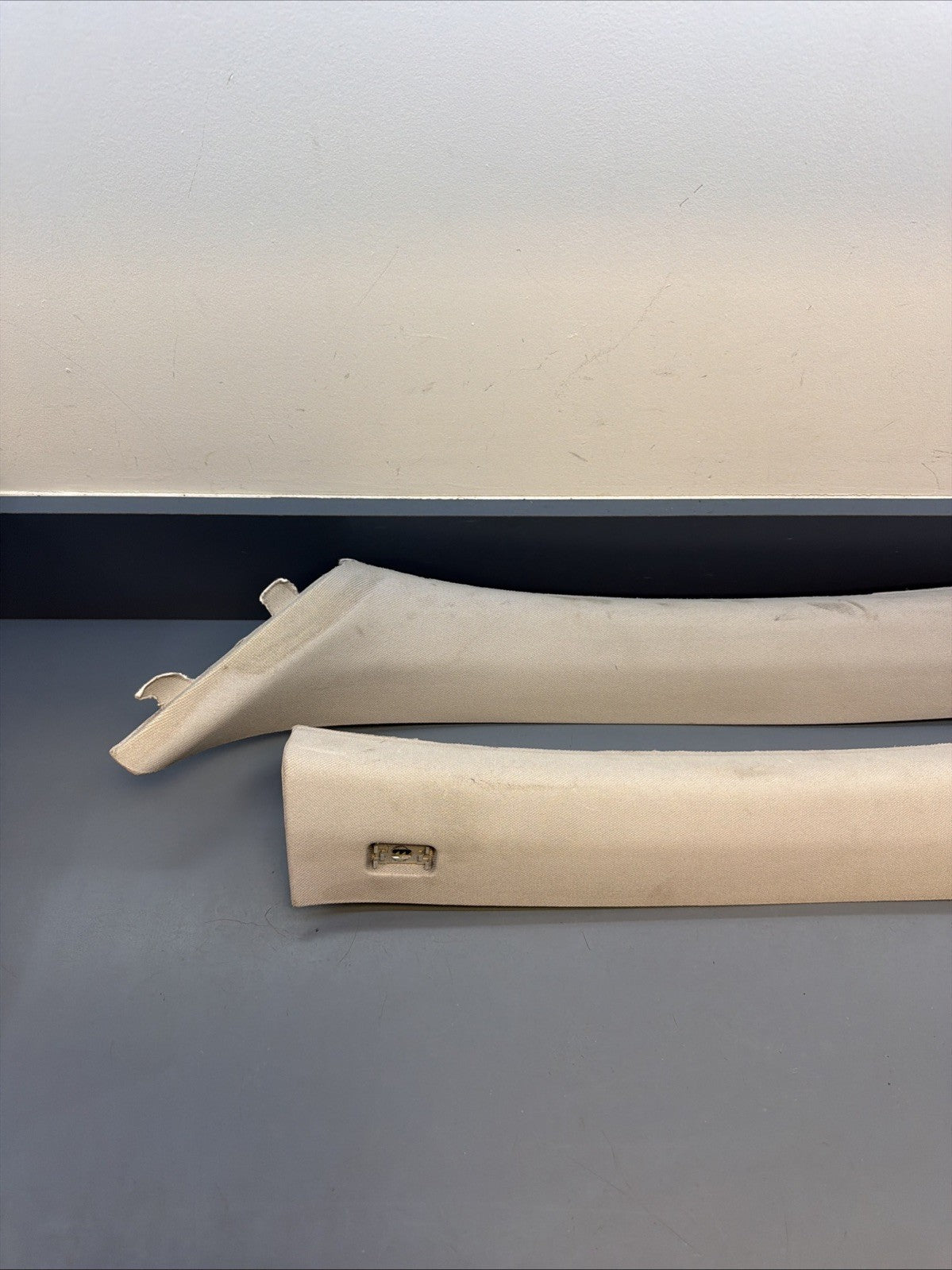 BMW E90 3 Series 4dr Front Left & Right A Pillar Cloth Trim 7058332 7058331 GRAY