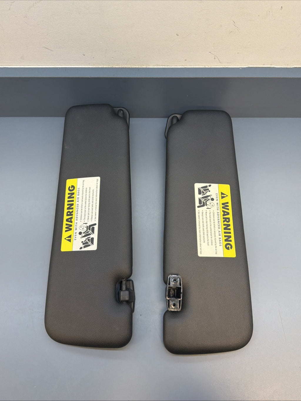 07-13 OEM BMW E88 E93 335 M3 Convertible Driver Passenger Leather Sun Visor SET