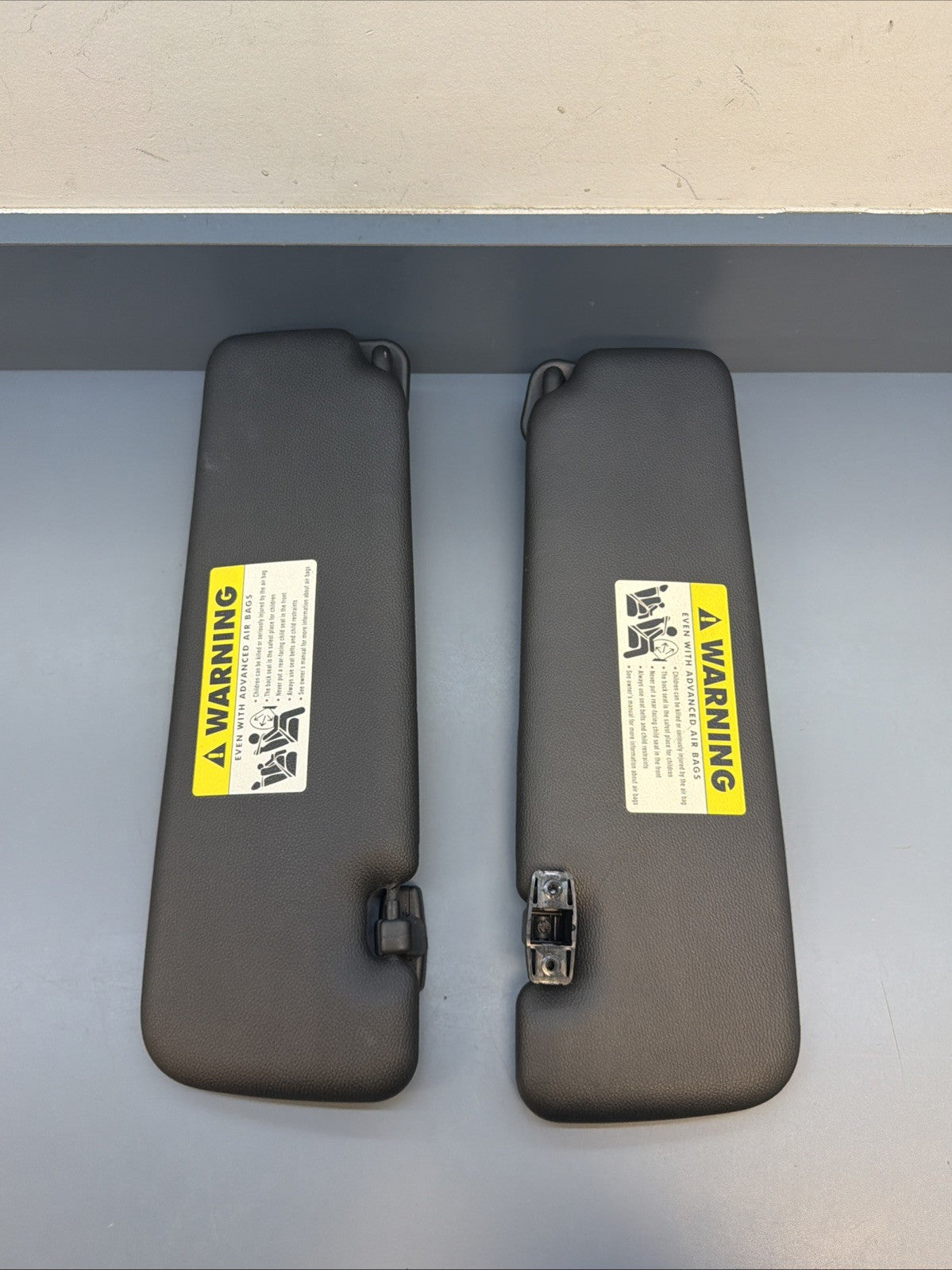 07-13 OEM BMW E88 E93 335 M3 Convertible Driver Passenger Leather Sun Visor SET