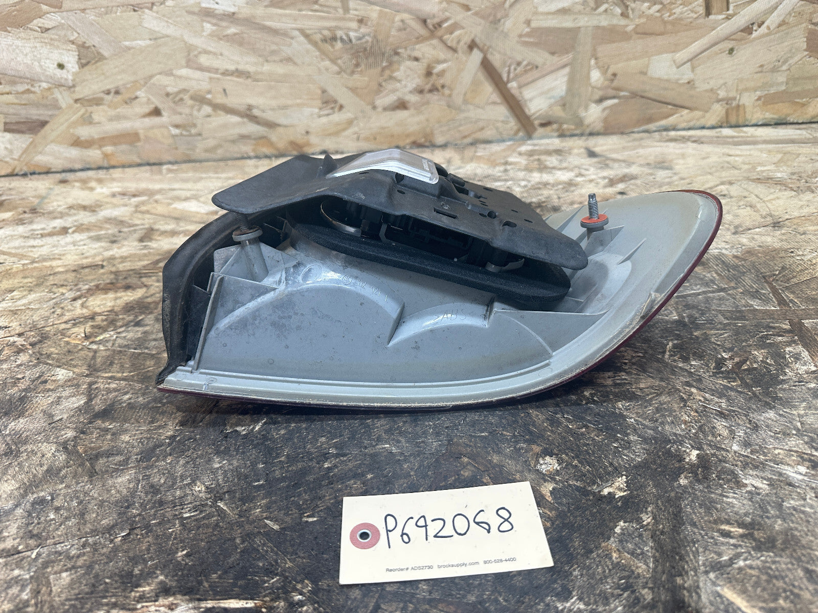 BMW 03-06 E46 LCI 3 SERIES CONVERTIBLE REAR OUTER TAIL LIGHTS L+R 2PC SET