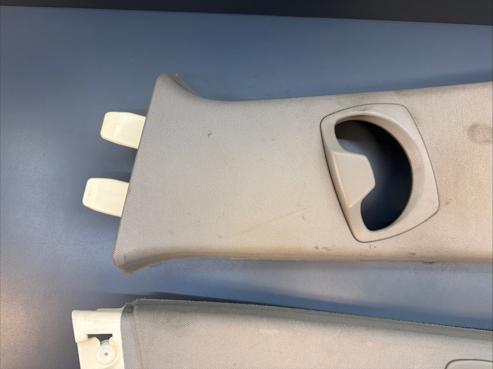 BMW 328I 325I 335I E90 OEM 07-11 PASSENGER SIDE UPPER B PILLAR TRIM COVER