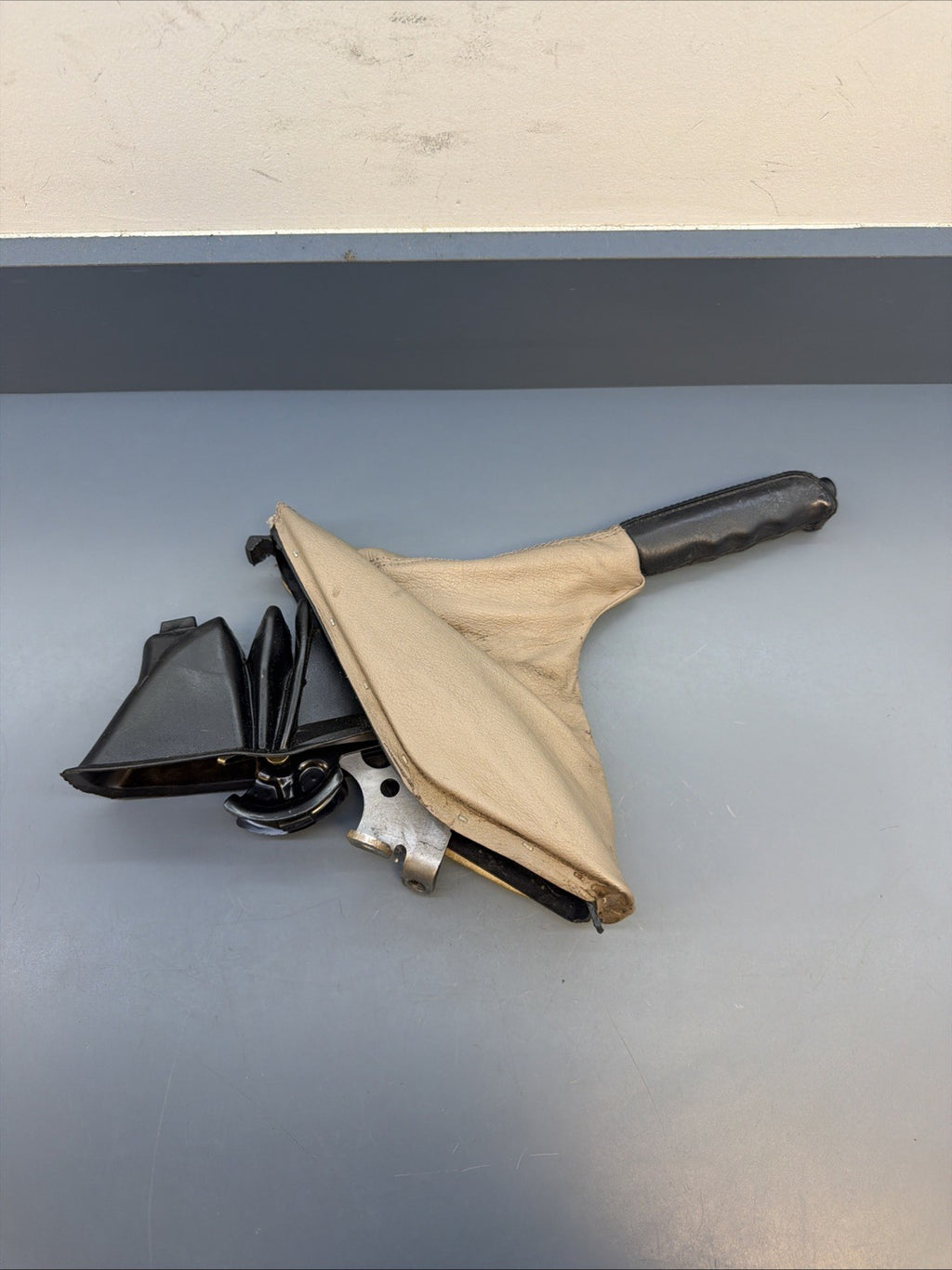 00–07 BMW E53 X5 Emergency Parking Hand Brake w Leather boot Beige Cover OEM