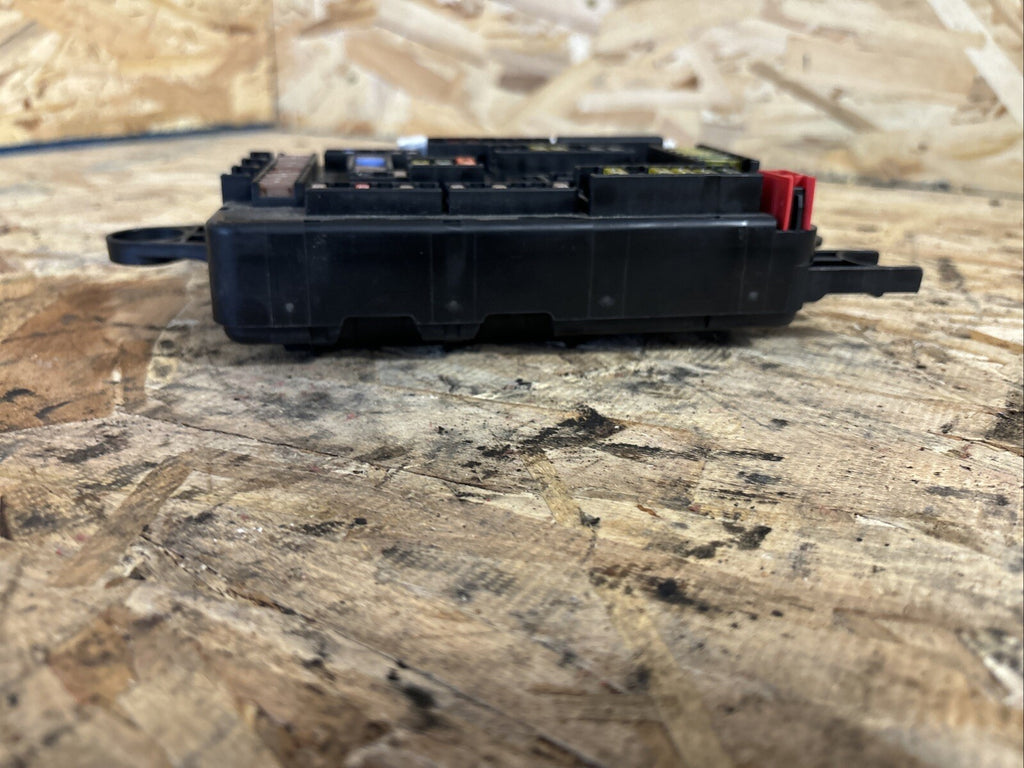 13-16 BMW F30 F32 F34 F36 F80 F82 M3 M4 REAR FUSE RELAY BOX MODULE 9337880 OEM