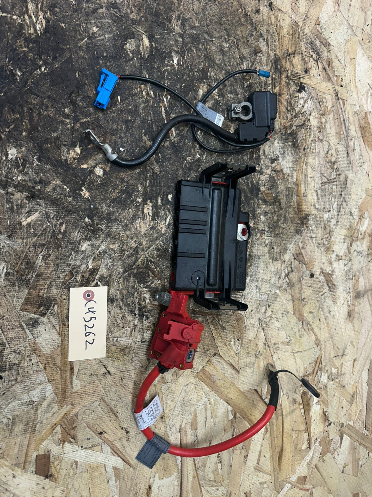 BMW 1 3 X1 E8X E9X POSITIVE POWER BOX W POSITIVE+NEGATIVE CABLE OEM 6942912