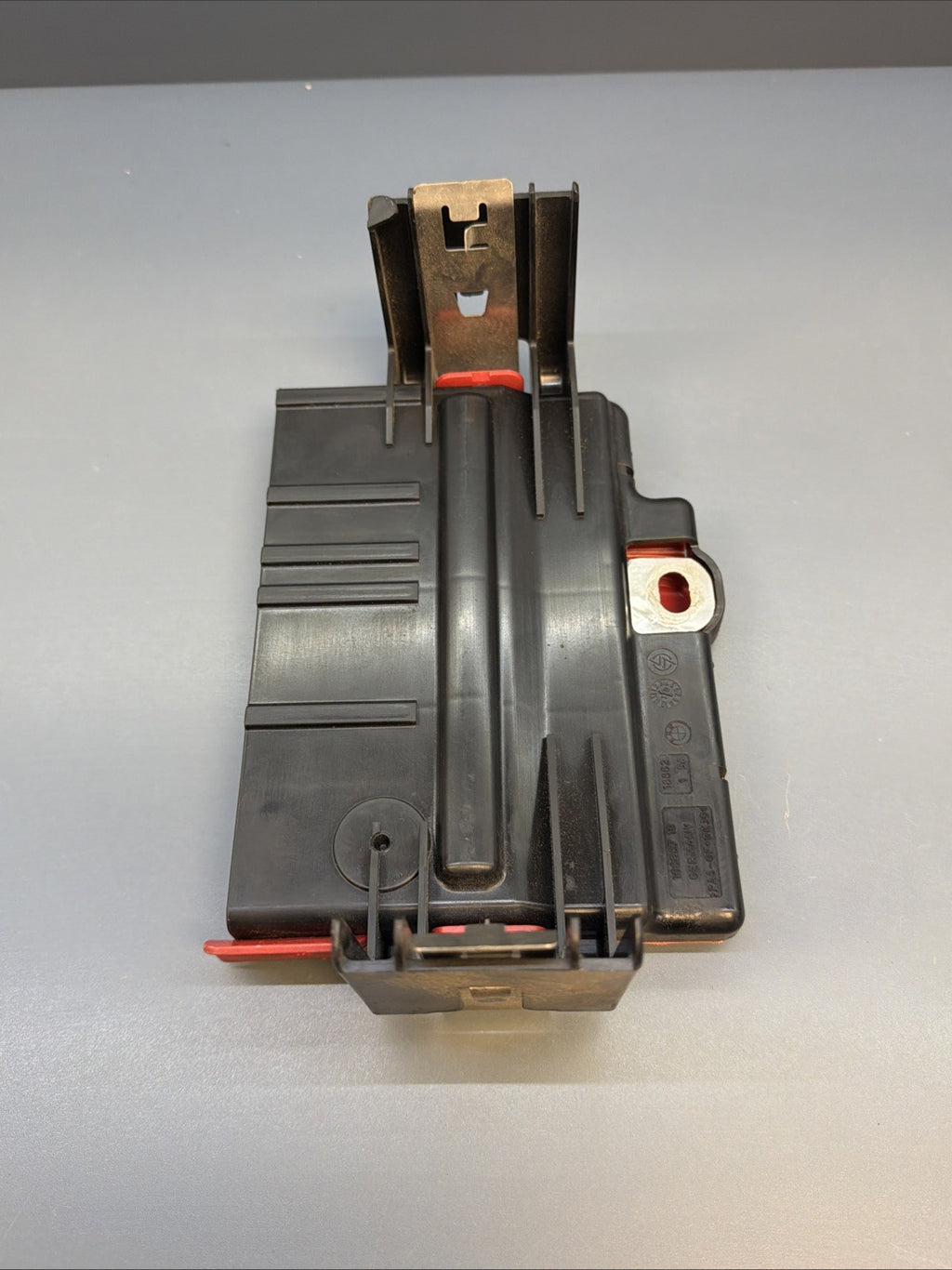 07-13 BMW E70 E71 X5 X6 BATTERY POWER DISTRIBUTION BOX REGULATOR MODULE 6942912