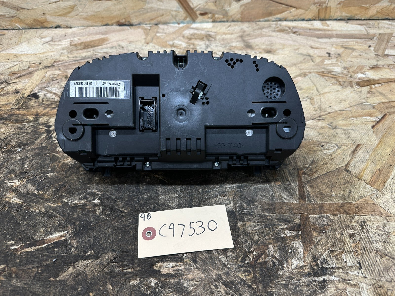 BMW 2006-2012 E90 3 SERIES INSTRUMENT GAUGE CLUSTER SPEEDOMETER MPH 9187084