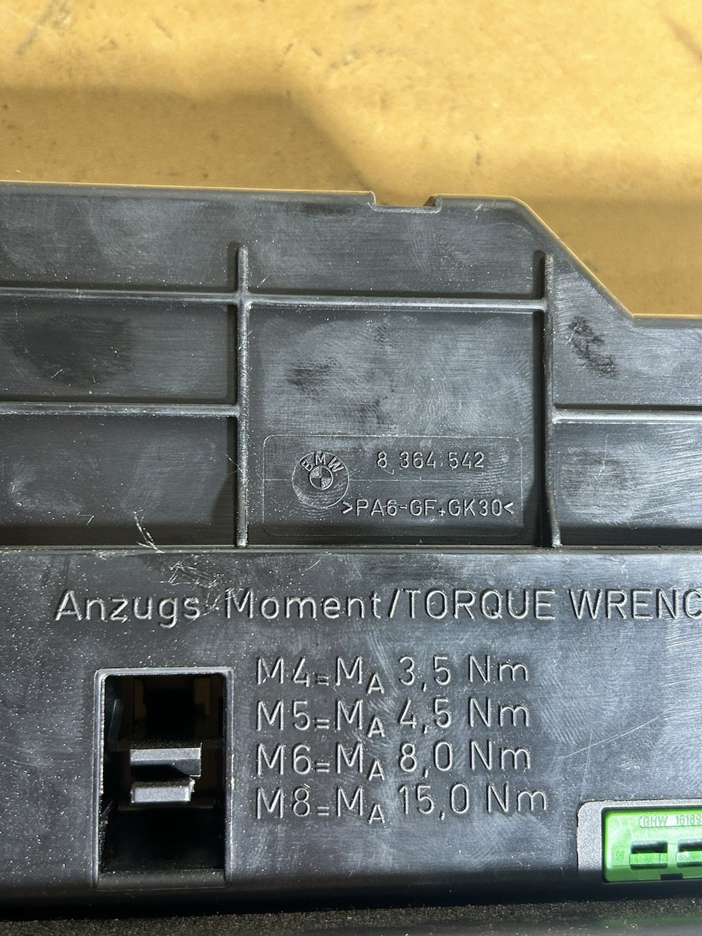 01-06 BMW E46 325 330 Interior Cabin Fuse Relay Junction Box Panel 8364542