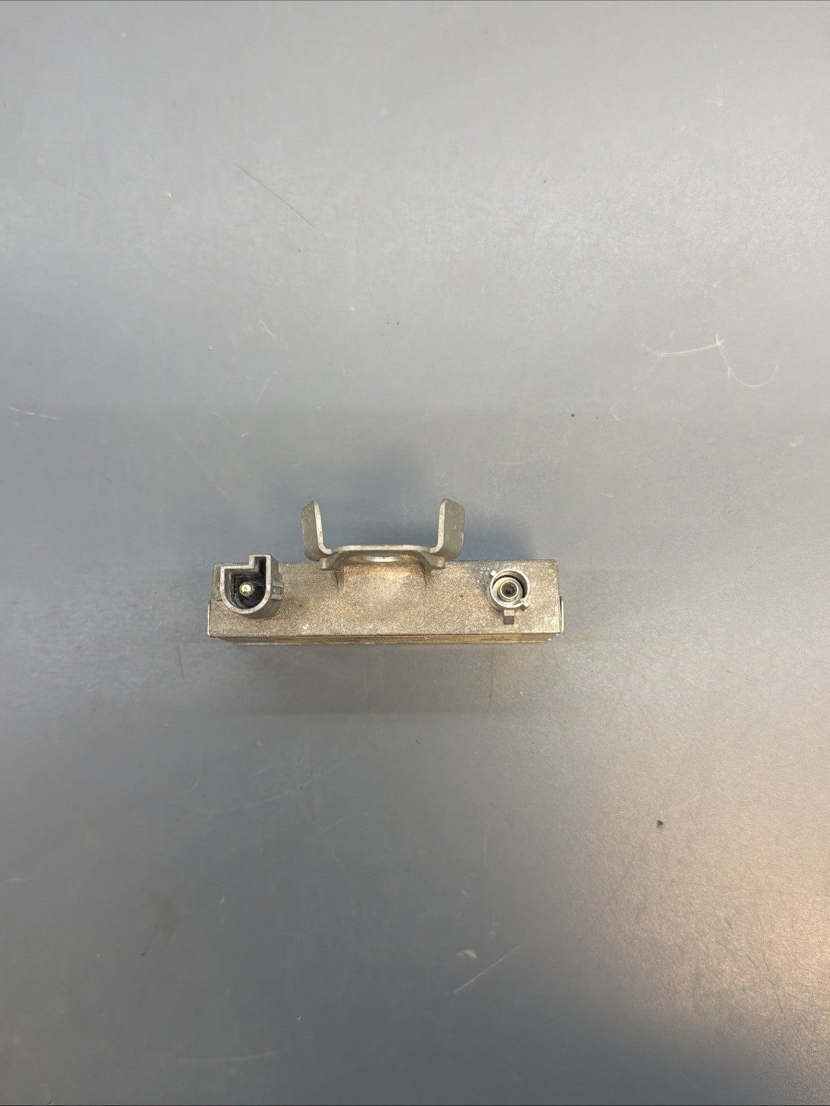 03-08 BMW Z4 E85 E86 AM FM Radio Antenna Amplifier Booster Module 6912243 OEM