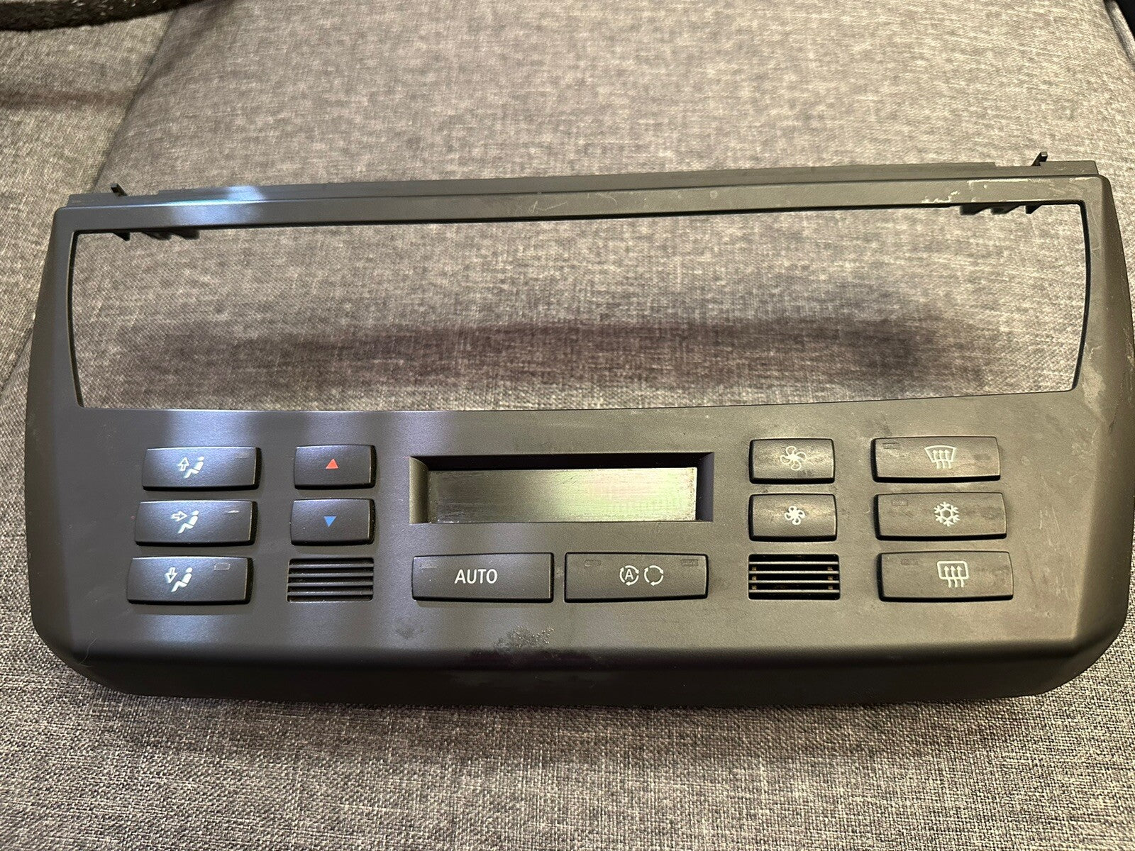 BMW X3 E83 Automatic Air Conditioning Control Unit Module Panel AUC 0363938
