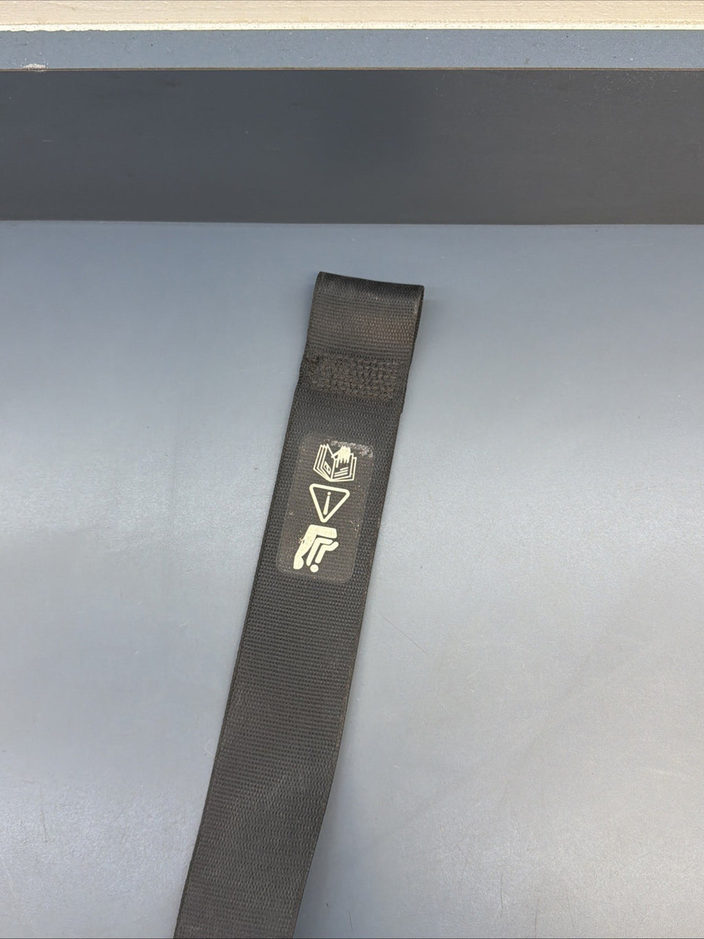 08-13 BMW E90 E92 E93 OEM Coupe Front Right PASSANGER Seat Belt Black 34016740
