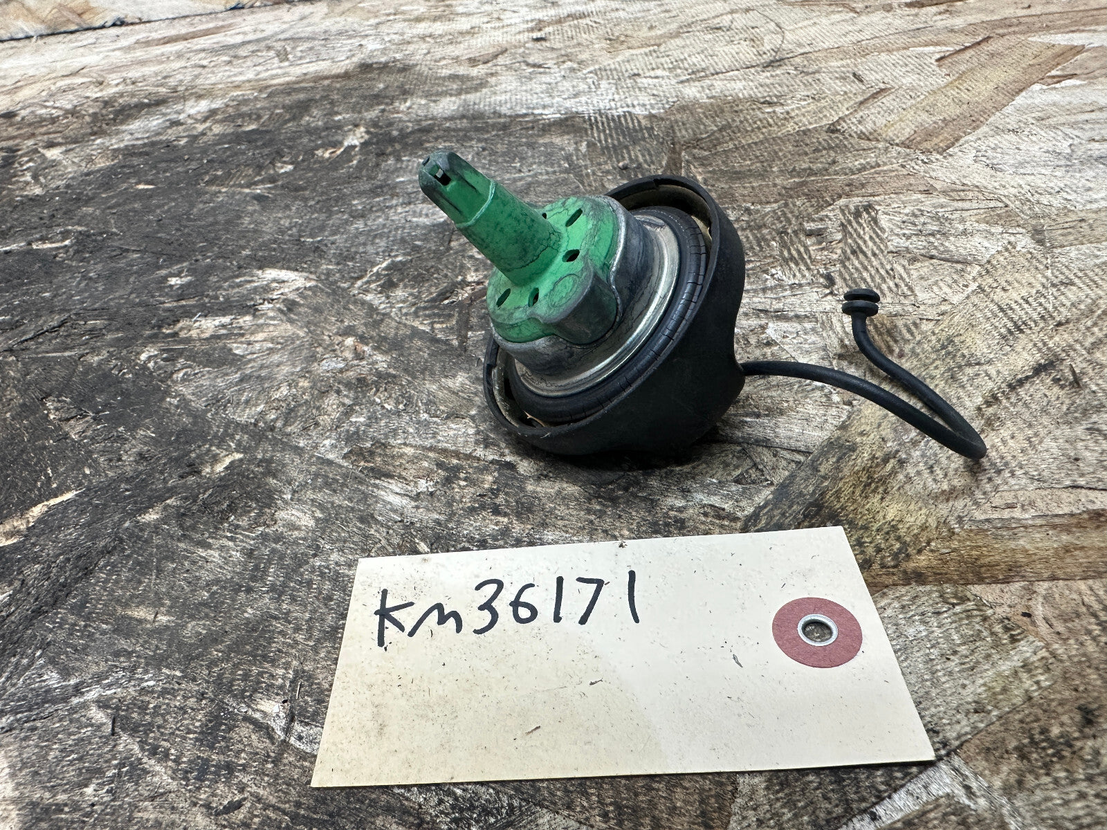 BMW E46 E39 E53 E60 E90 E87 1 3 5 SERIES X3 X5 OEM GAS CAP 16116765484/PA66GF30