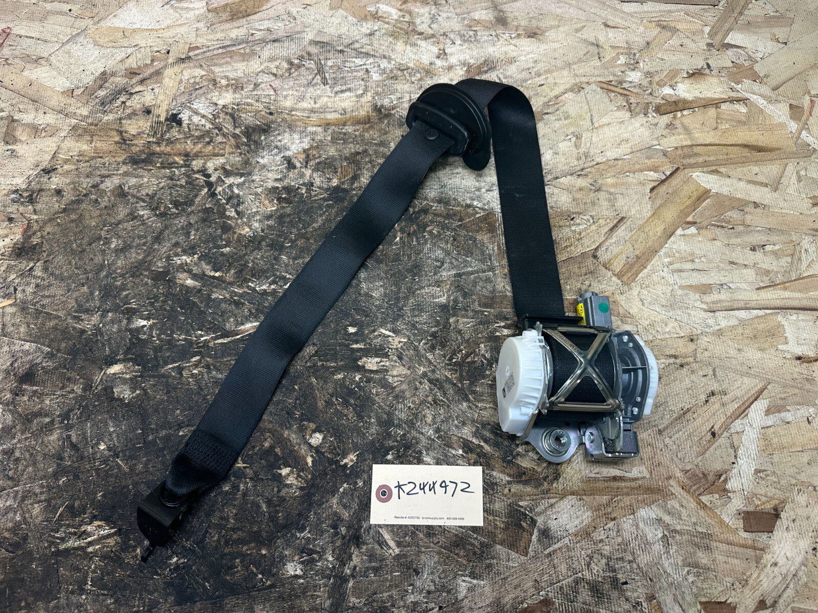 BMW 2014-2020 F32 4 SERIE FRONT RIGHT SEAT BELT RETRACTOR OEM 34143193/33059634