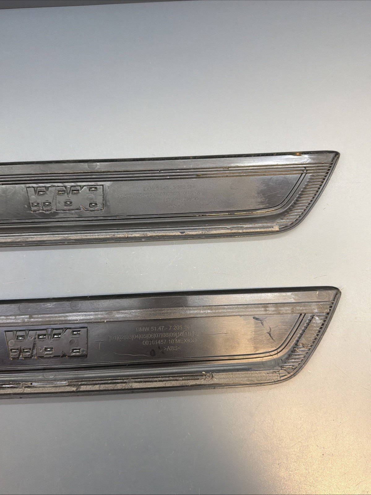 2011-2017 BMW X3 F25 FRONT LEFT RIGHT DOOR SILL SCUFF PLATE PANEL TRIM 7205597
