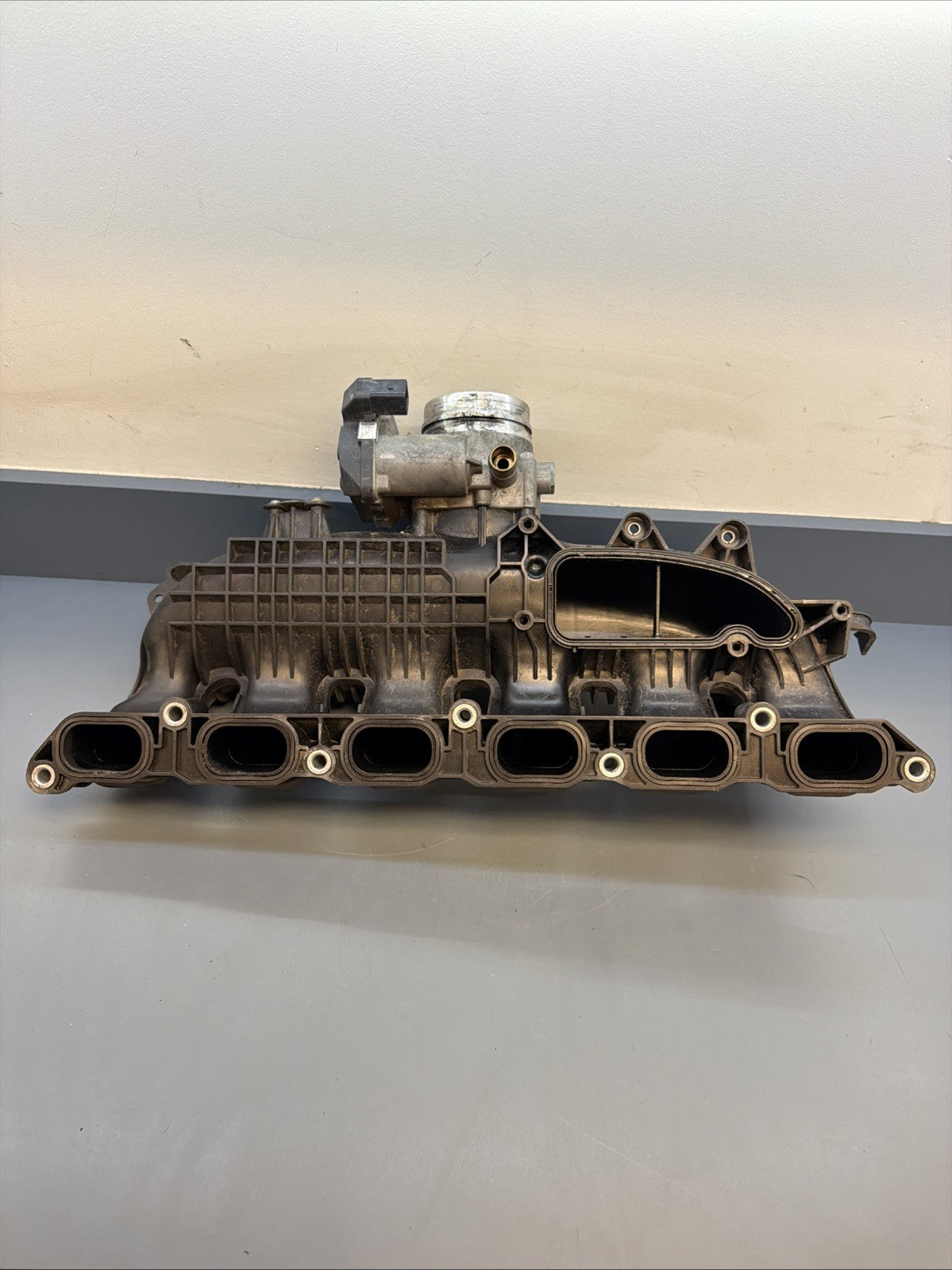 BMW E90 E92 E93 335 E82 135i N55 INTAKE MANIFOLD OEM 757691108 W THROTTLE