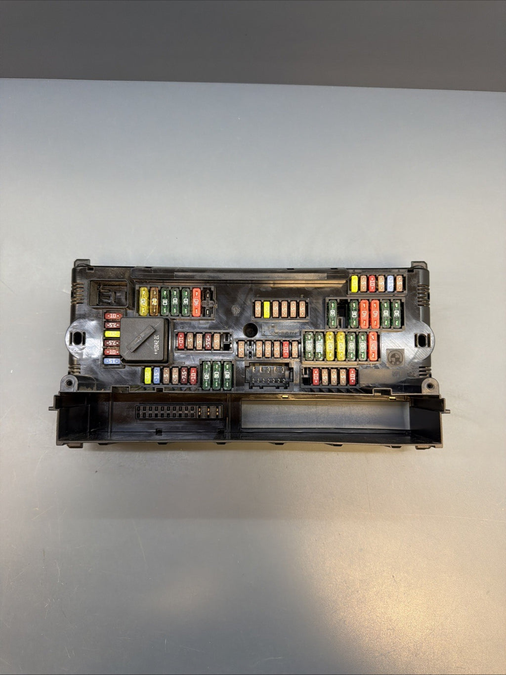 2011 - 2016 BMW M5 550i 535i 528i BCM Body Control Module Fuse Box 9252815 OEM