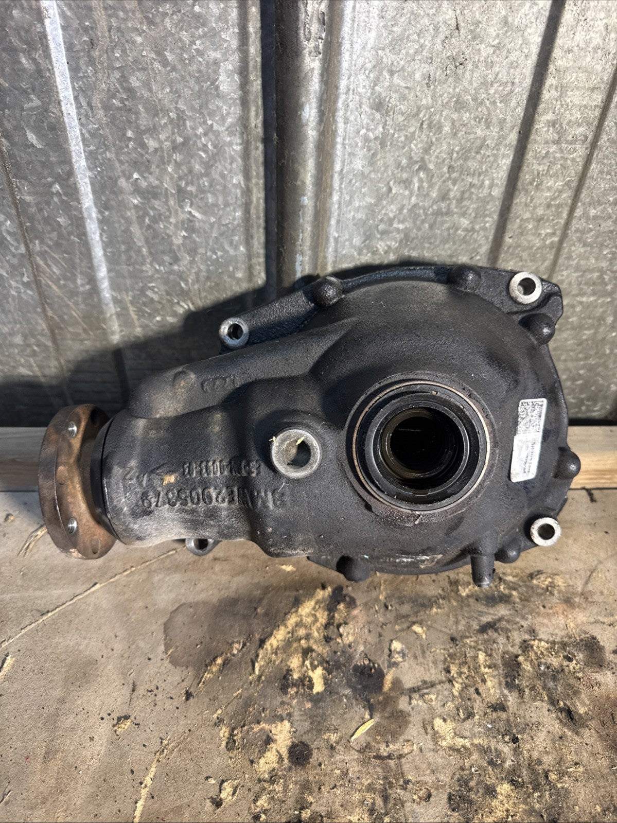 Front Differential Carrier Final Drive 4.44 AUTO Diff OEM BMW X3i E83 7540634