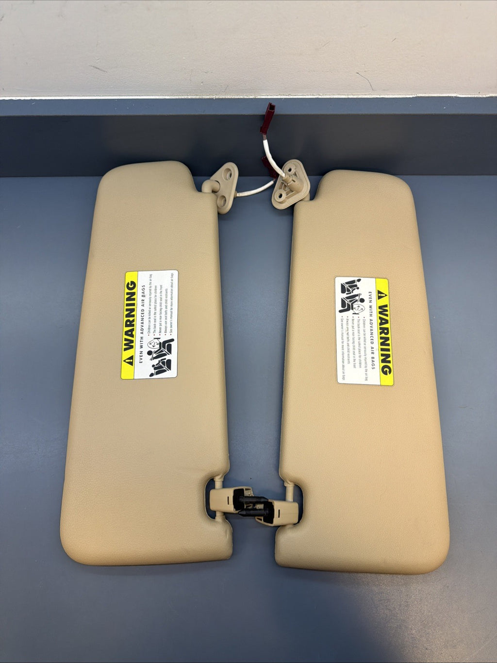 13-15 BMW E84 X1 06-12 E90 328i M3 SUN VISOR MIRROR SET OEM 6905983 BEIGE