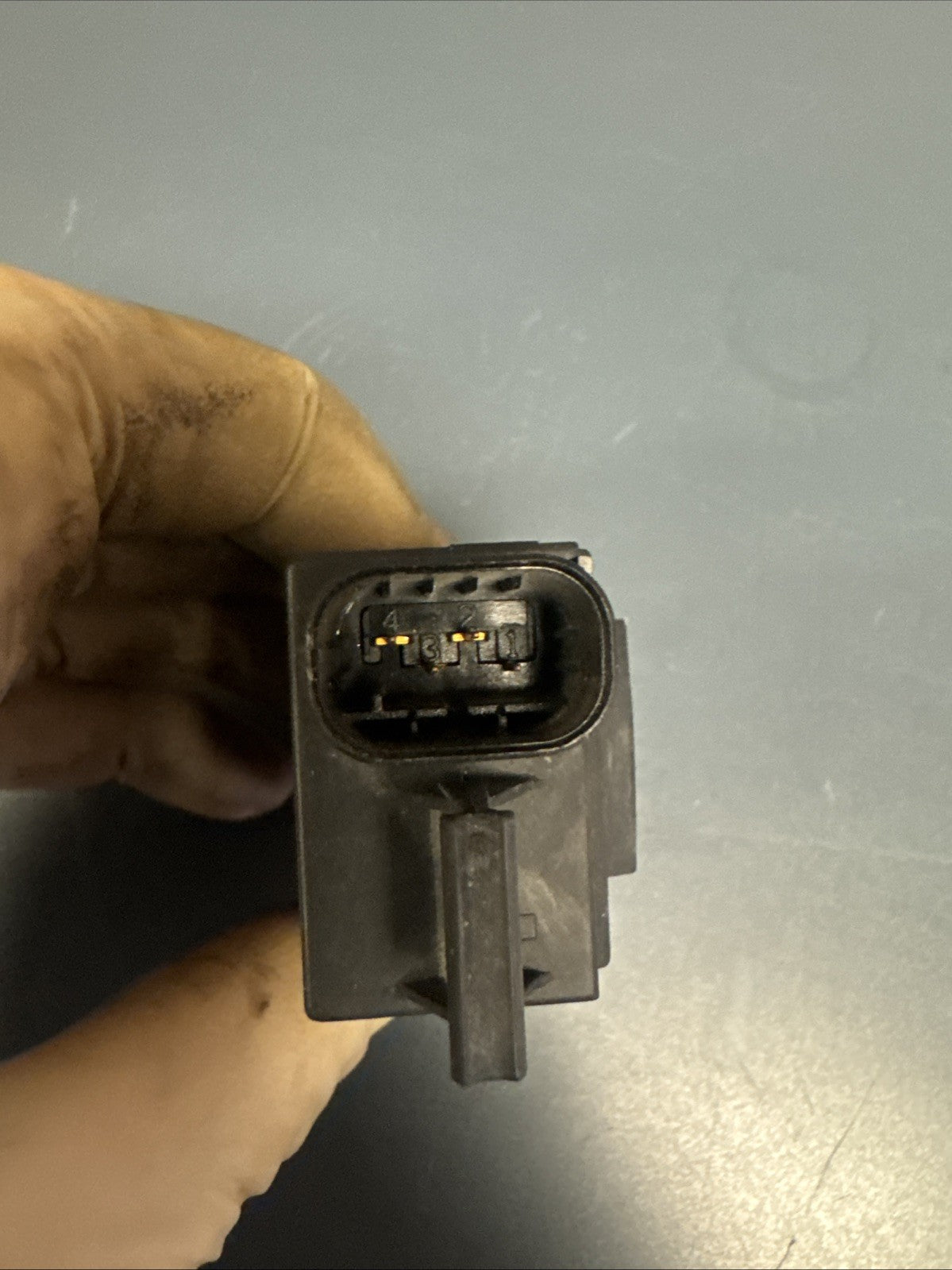 BMW 3 5 7 E38 E39 E46 E53 E83 E85 AUC Sensor Auxiliary Fan Control Unit 8391470