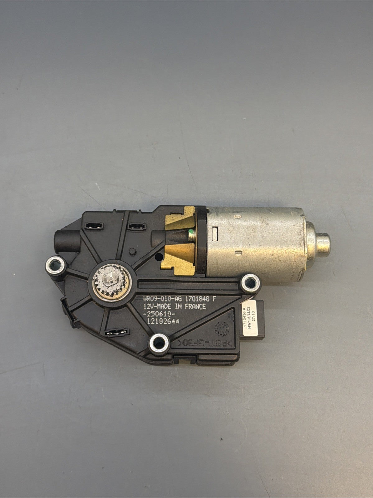 BMW OEM SUNROOF ELECTRIC MOTOR DRIVE UNIT MODULE E81 E82 E87 E90 E92 F10 7193398