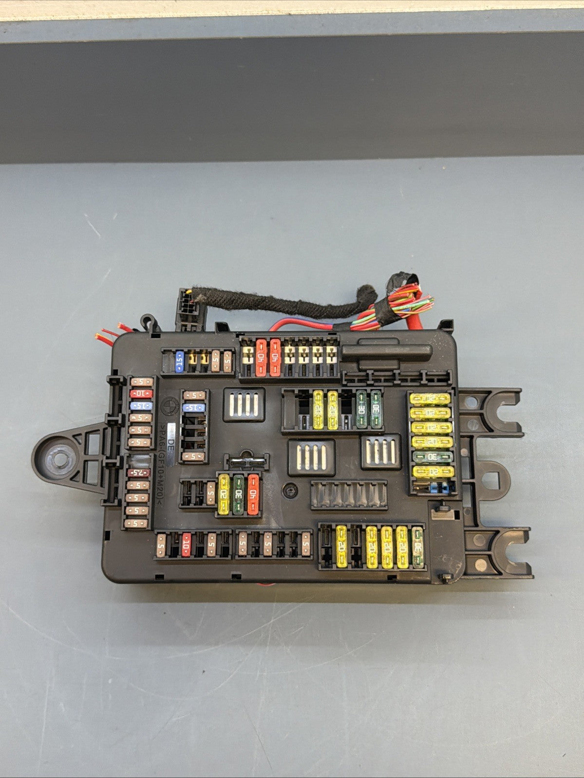 2013 - 2016 BMW F30 F32 F34 F36 F80 F82 M3 M4 REAR FUSE RELAY BOX MODULE 9337880