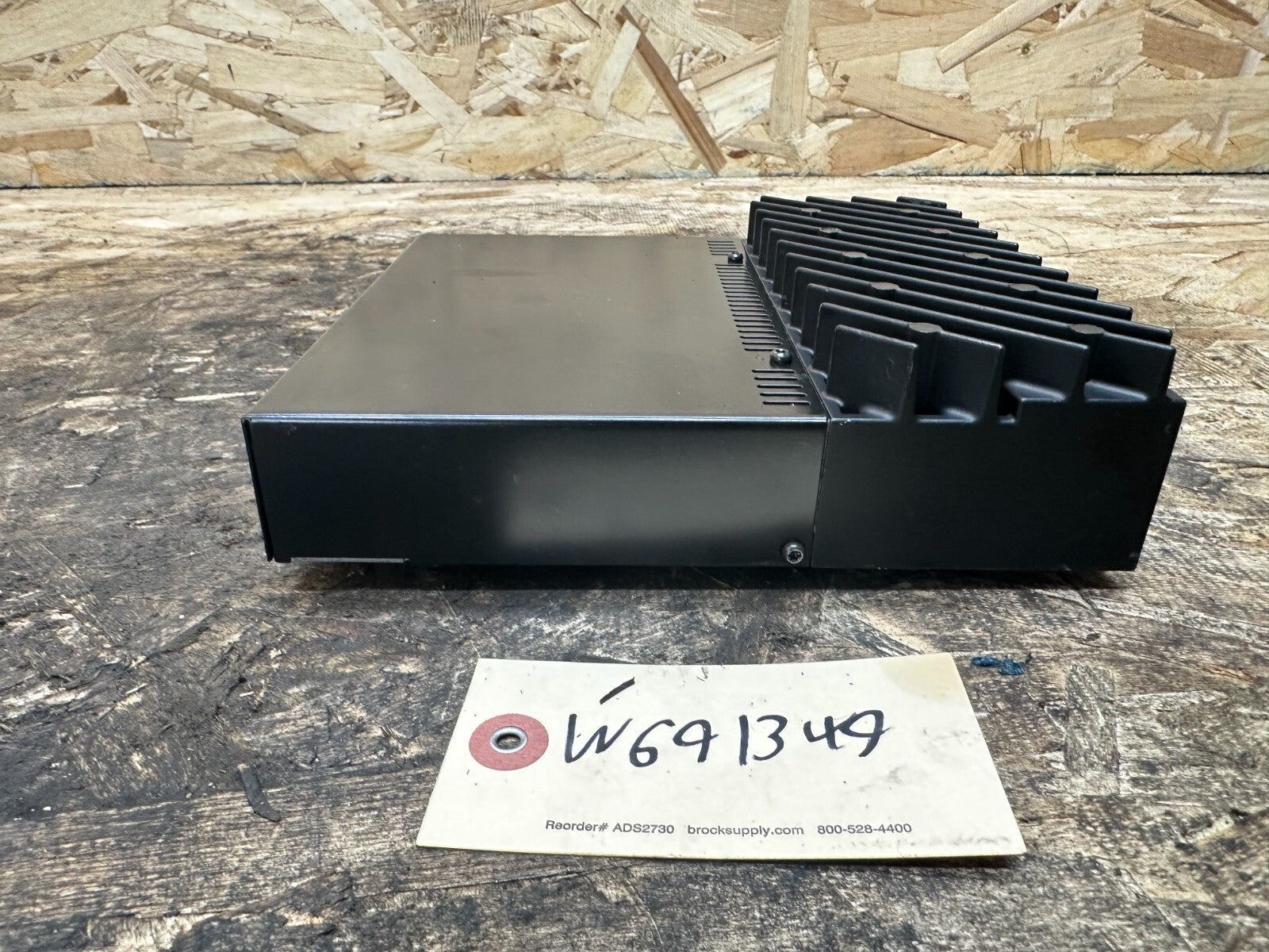 BMW 03-10 E83 X3 LEER STERIO RADIO AUDIO AMPLIFIER HiFi W BRACKET OEM 6990098