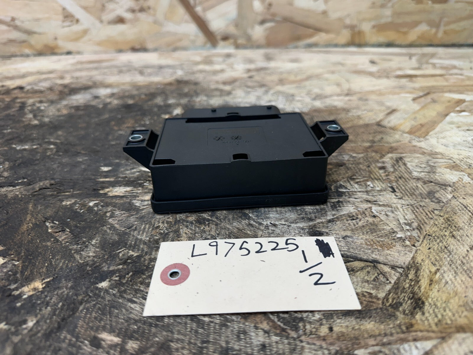 BMW 2011-2017 F25 X3 PARKING BRAKE CONTROL MODULE OEM 32620264