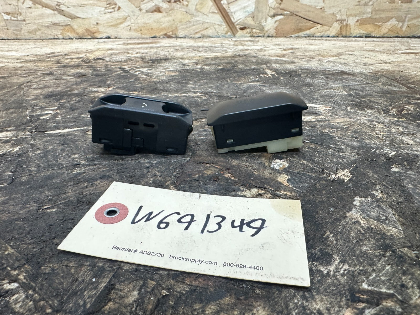 BMW 2003-2010 E83 X3 OVERHEAD SUNROOF SWITCH+PASSANGER SRS LIGHT OEM 2904570