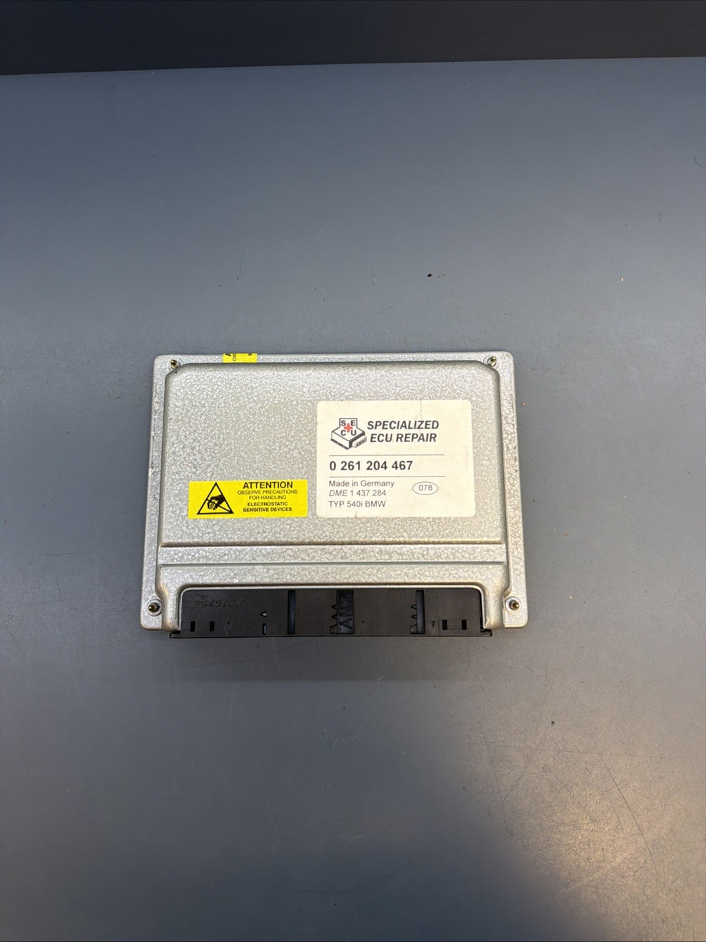 97-98 BMW E39 E38 540i 740I ECU Engine Control Unit Module 1437284 OEM