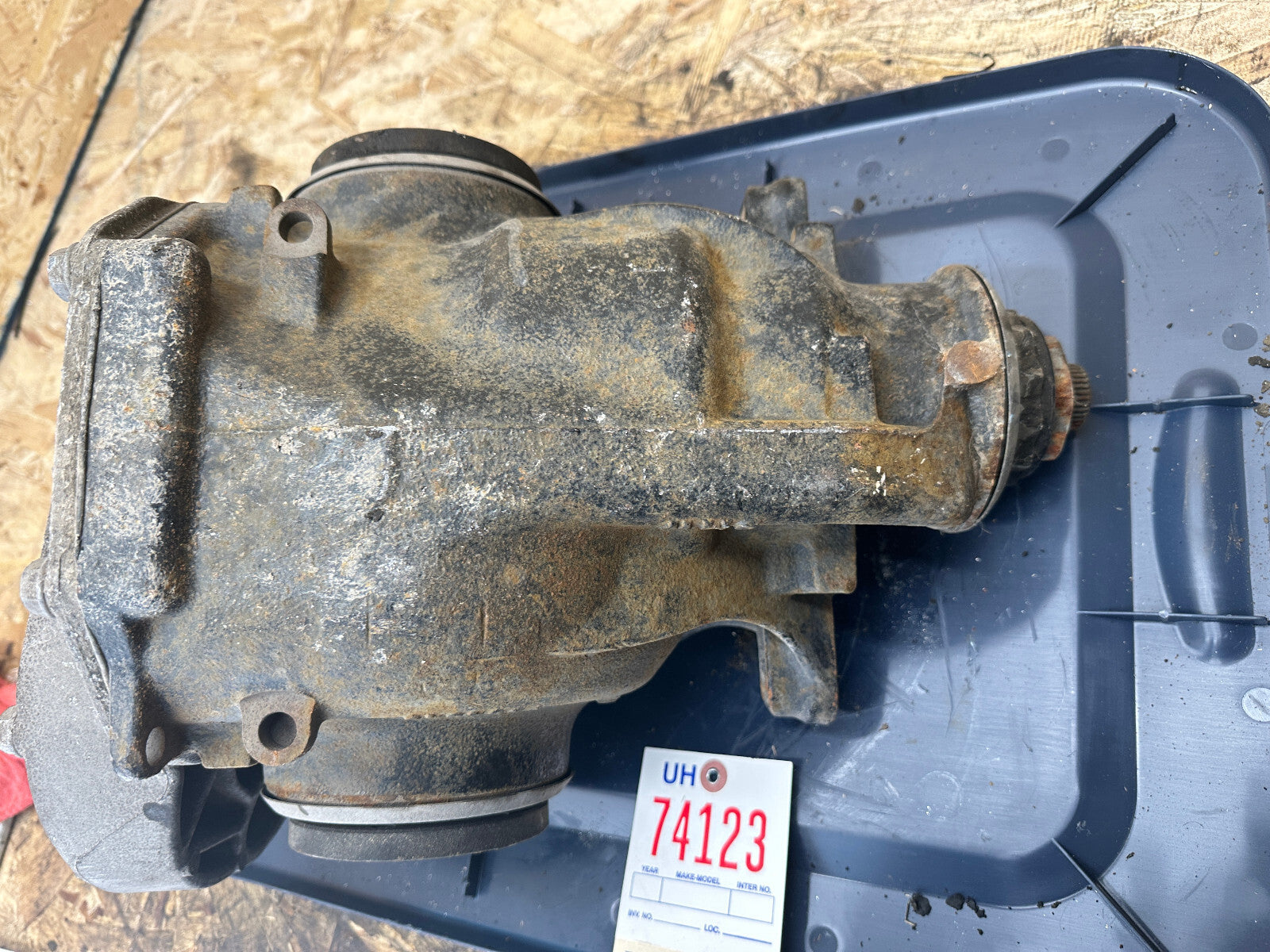 BMW E82 E90 135i 335i 335xi 335is REAR DIFFERENTIAL FINAL 3.08 DRIVE 7571186