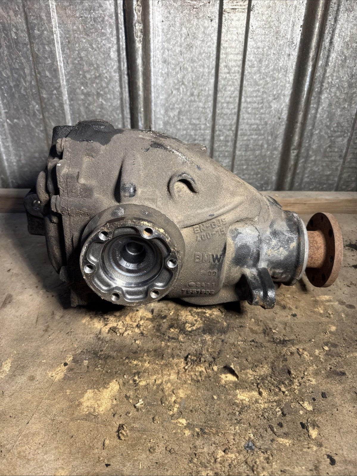 BMW REAR DIFFERENTIAL X3 E83 AUTOMATIC FINAL DRIVE 4.44 7508903