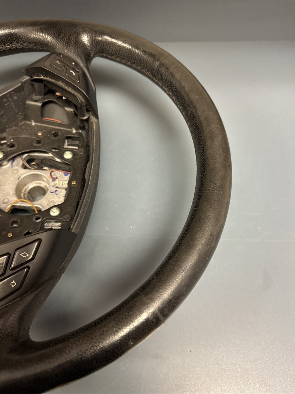 04-10 BMW E60 E61 528i 535i 545i 550i 3 SPOKE STEERING WHEEL OEM (For: BMW)