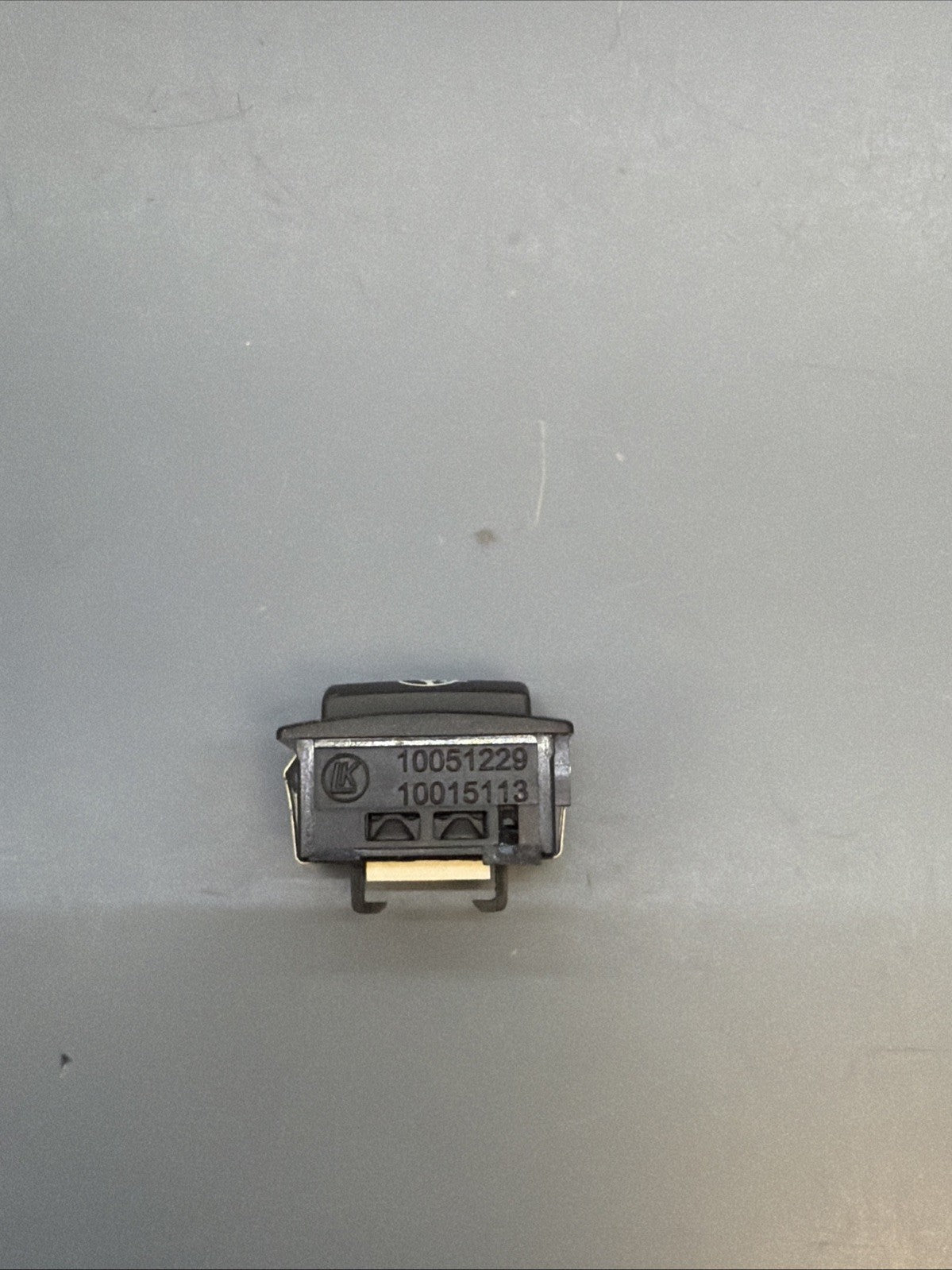 Genuine BMW X3 X4 F25 F26 F80 M3 F30 M4 Steering Wheel Heater Button 61319201736