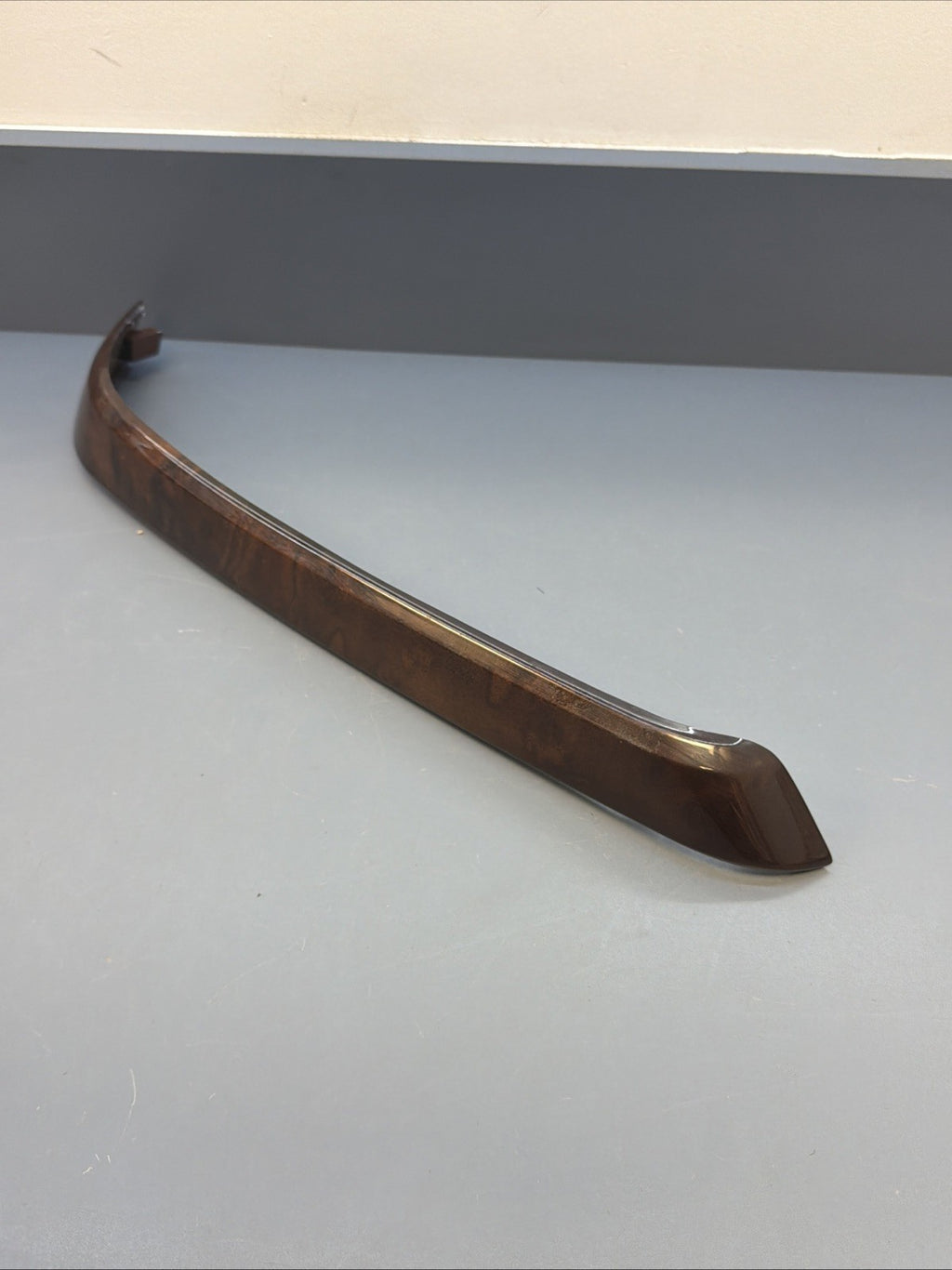 2009-2012 BMW E90 E91 328i REAR LEFT DOOR TRIM MOULDING 9169711
