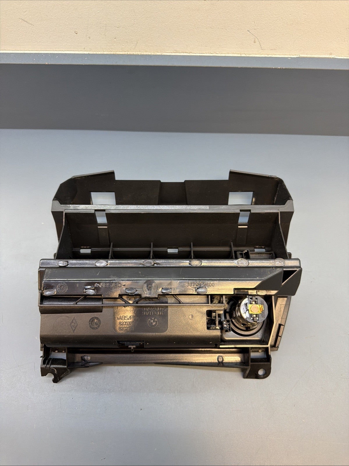 00-06 BMW E46 325 330 OEM Center Console Dash Pocket Trim 8205377