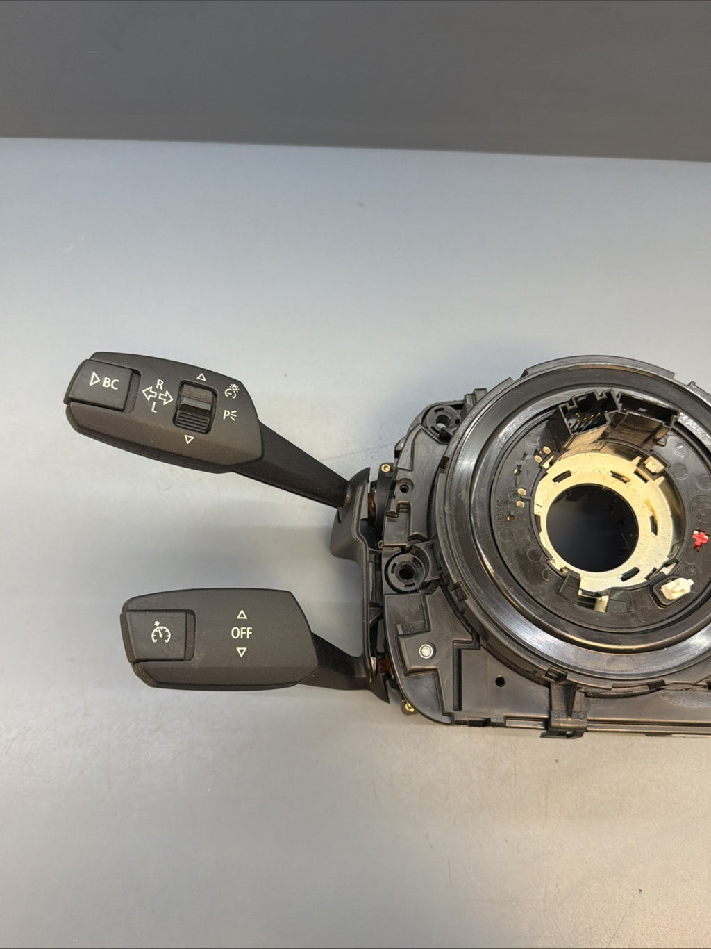 06-13 BMW E90 E92 328i Steering Column Switch Clockspring Clock Spring 9121901
