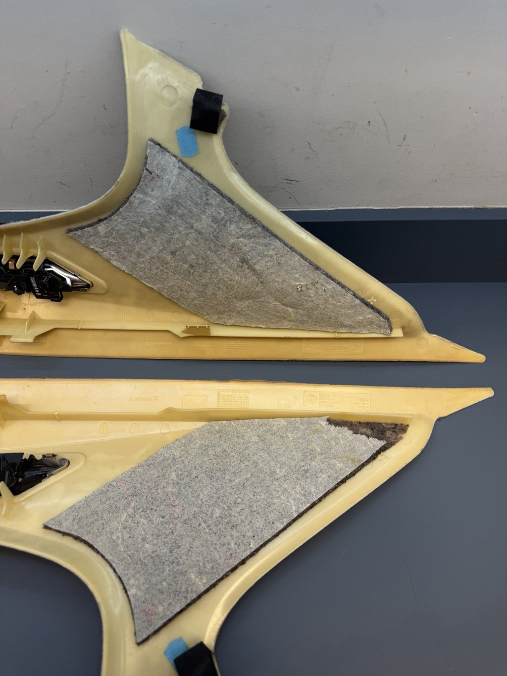 99-05 BMW E46 SEDAN Pair Of Left & Right Rear C Pillar Trim Panel BEIGE 8220243