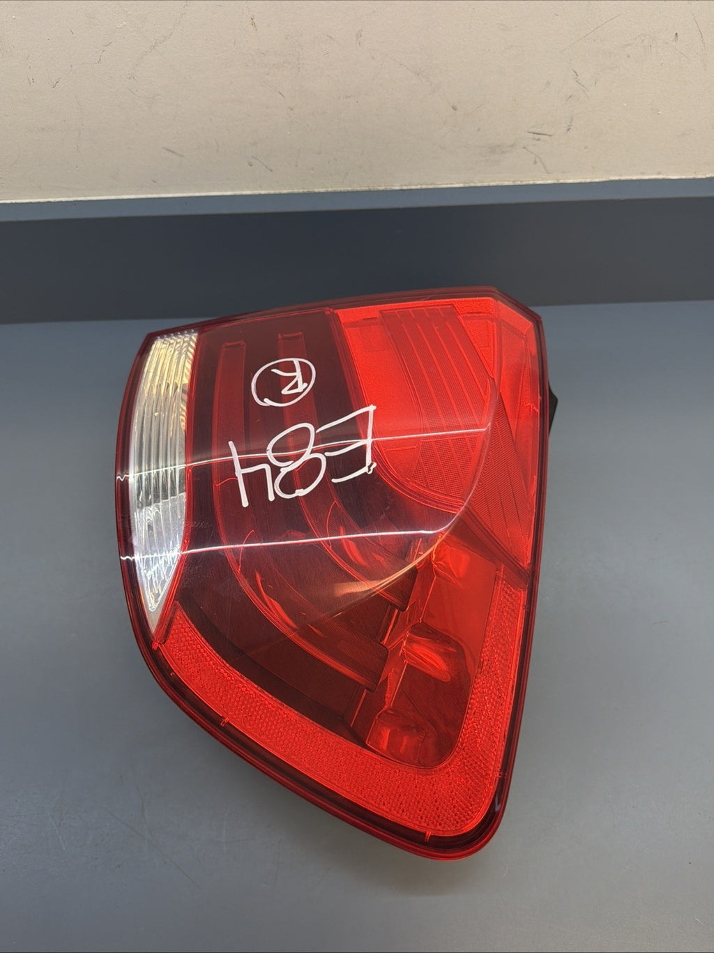 2013 2014 2015 BMW E84 X1 REAR RIGHT OUTER TAIL LIGHT ASSEMBLY OEM 2990112