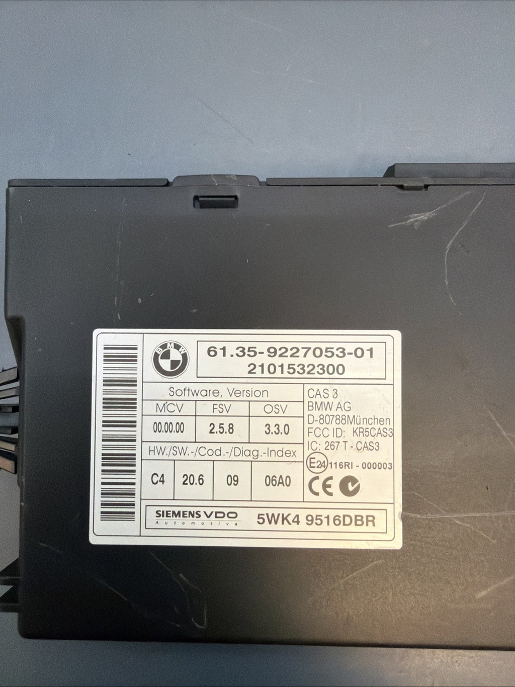 2007-2010 BMW 650i E63 Engine Computer Control Module DME CAS with key  7600923