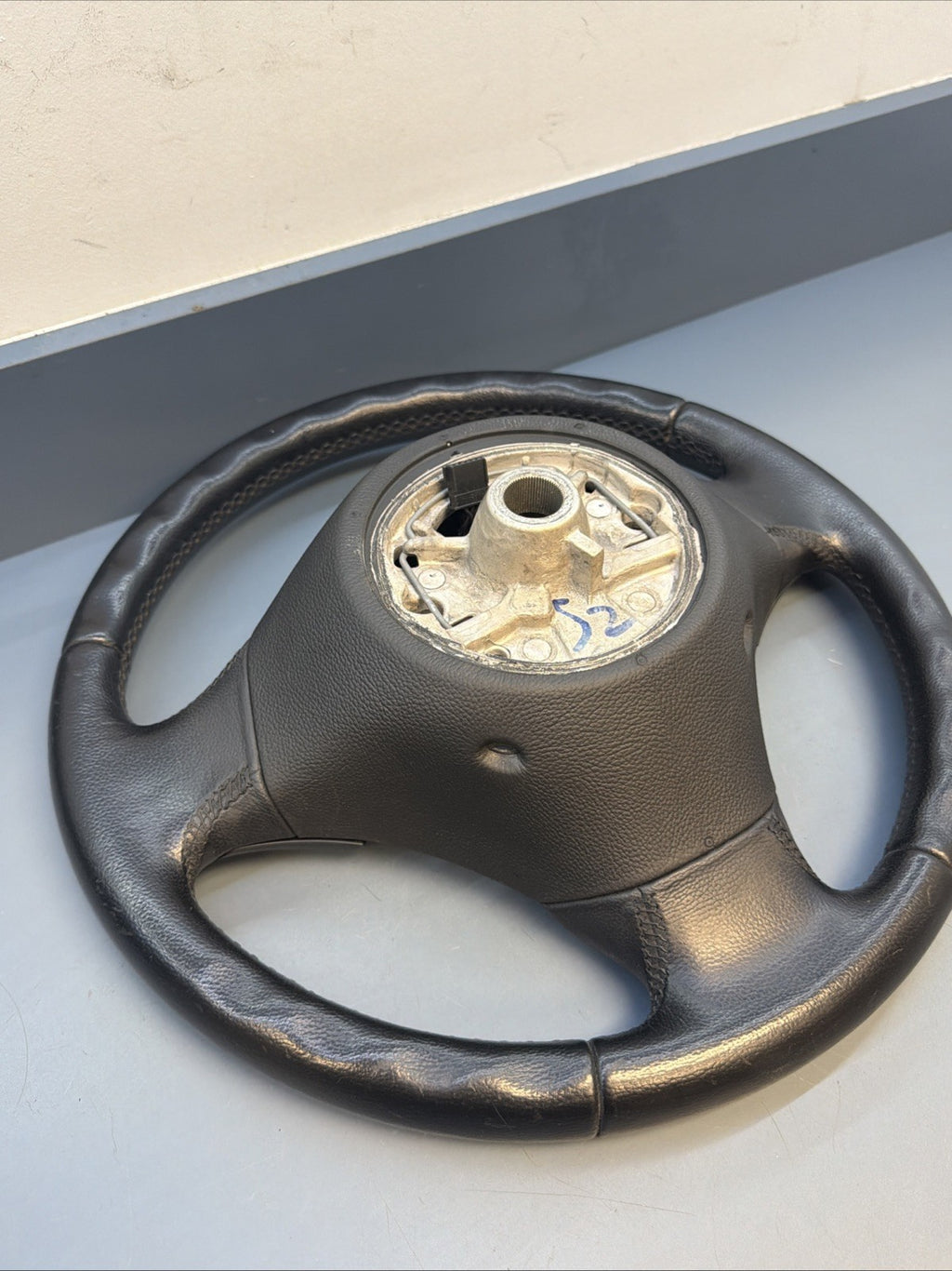 2006-2011 BMW 3 SERIES E90 E91 STEERING WHEEL LEATHER MULTIFUNCTION 61645150G